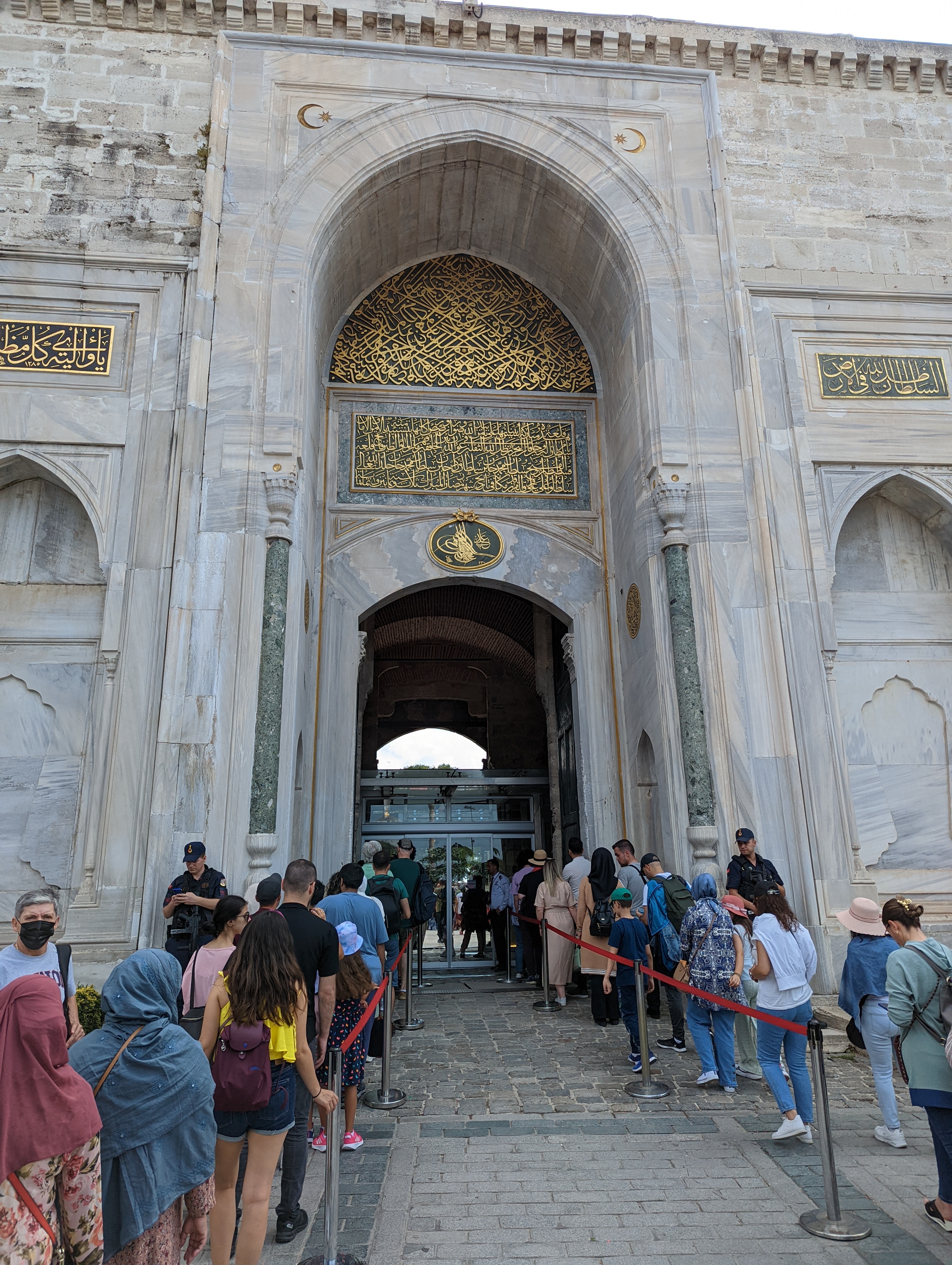 The Imperial Gate (Bab-ı Hümayun) from the Hagia Sophia to the Topkapı Palace.