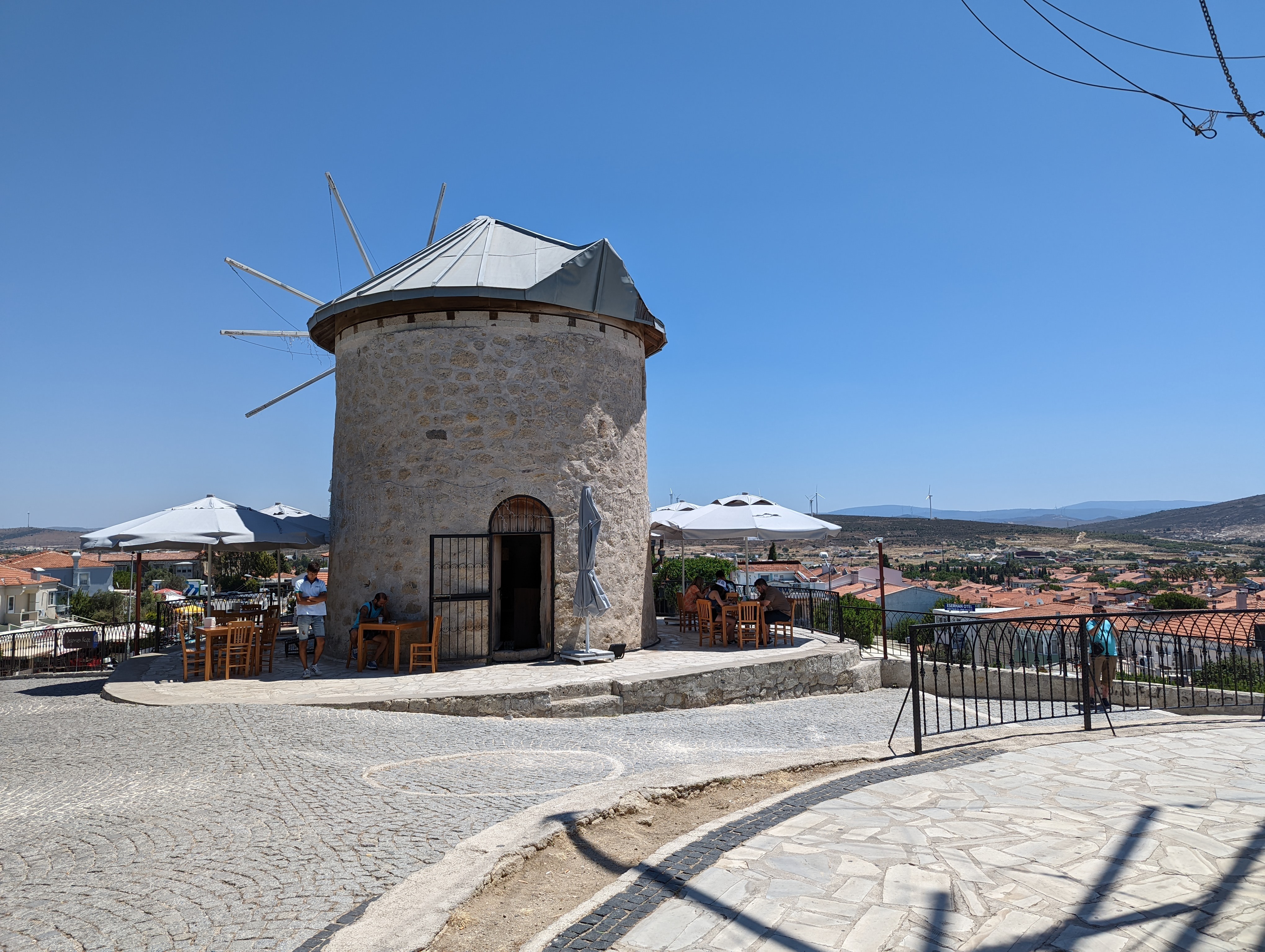 Windmill that is now a coffee shop