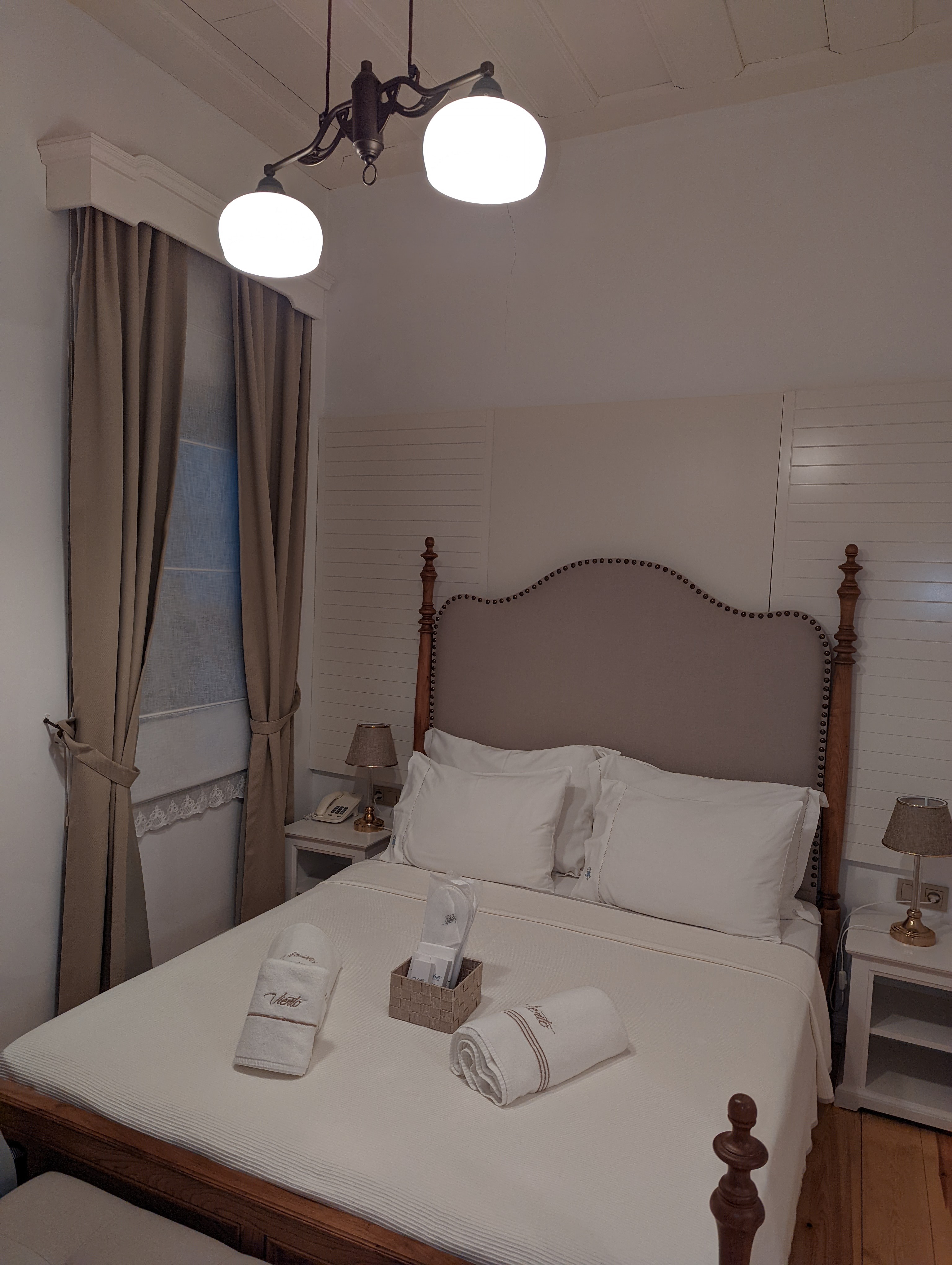 Master bedroom of the Viento