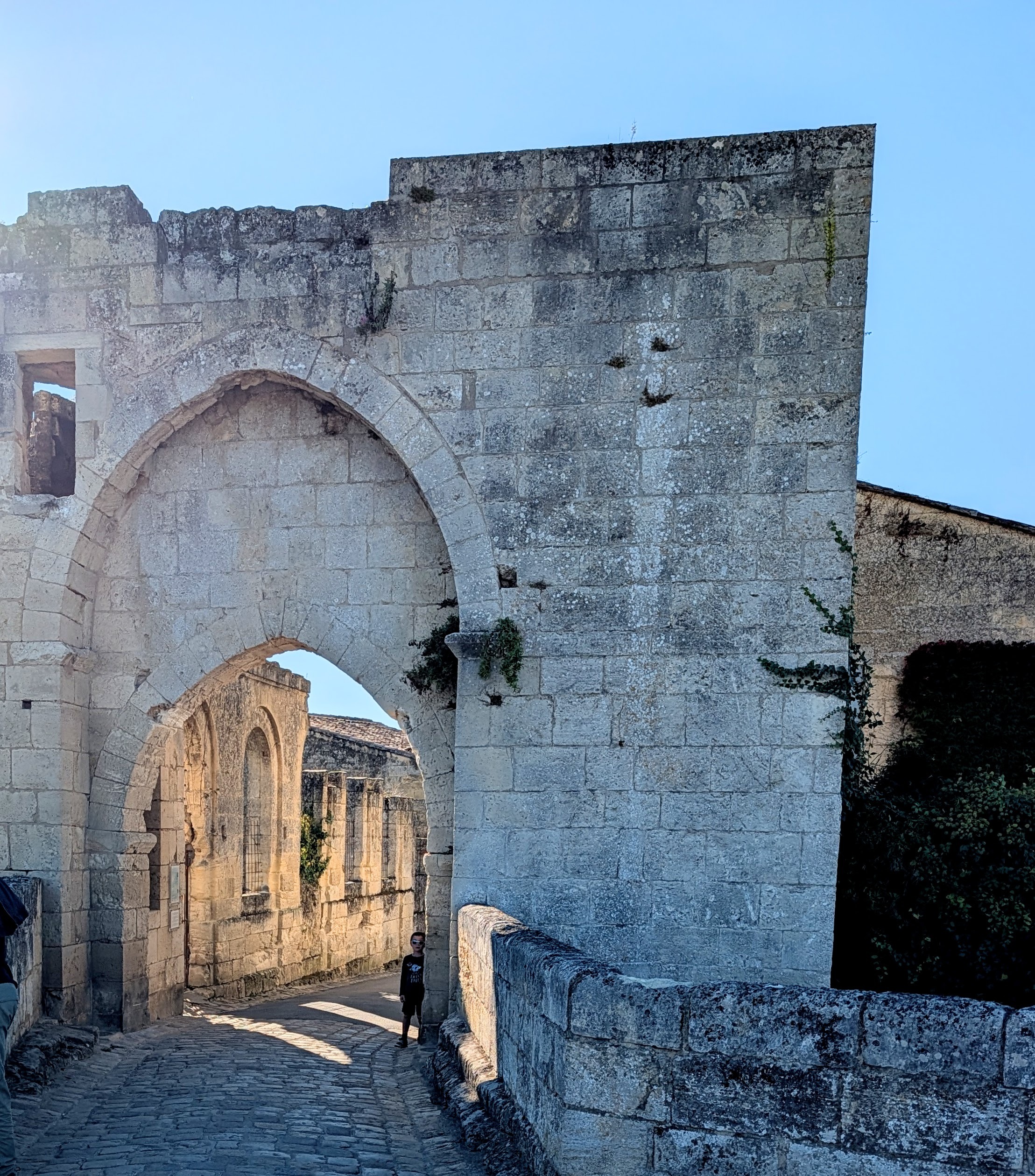 Through a stone gate into Saint-Émilion