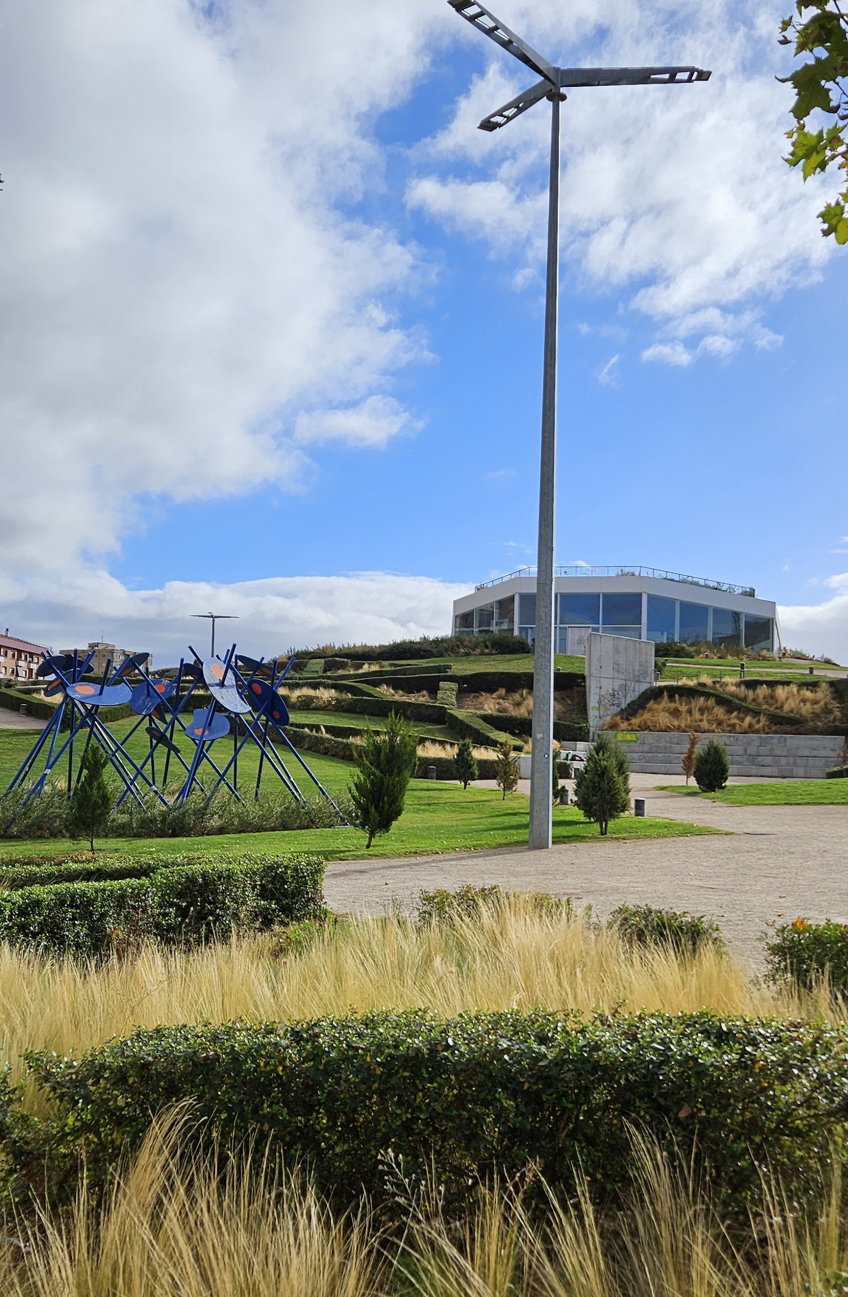 Sculpture in Parque Felipe VI