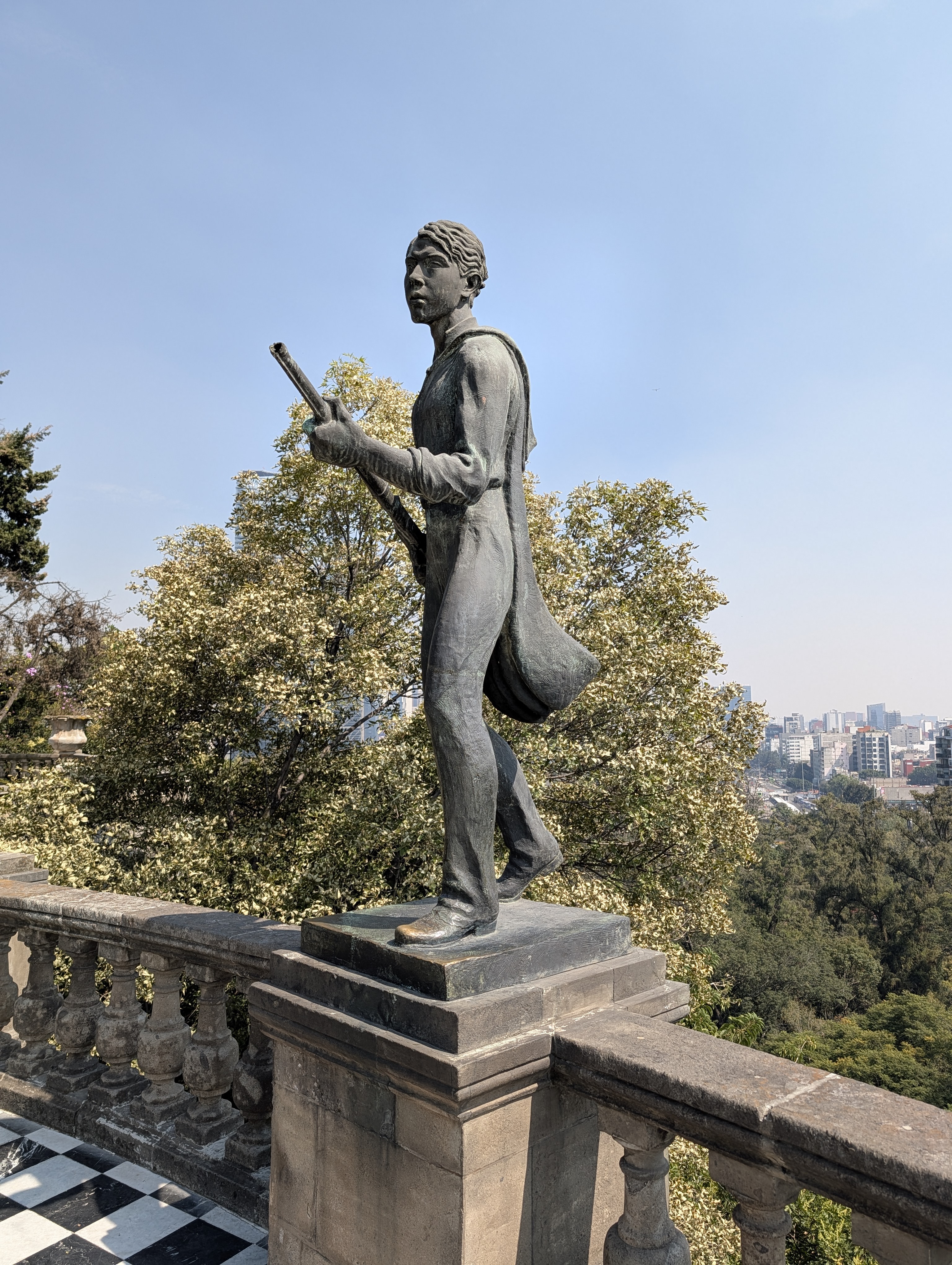 One of the bronze statues of the Niños Héroes