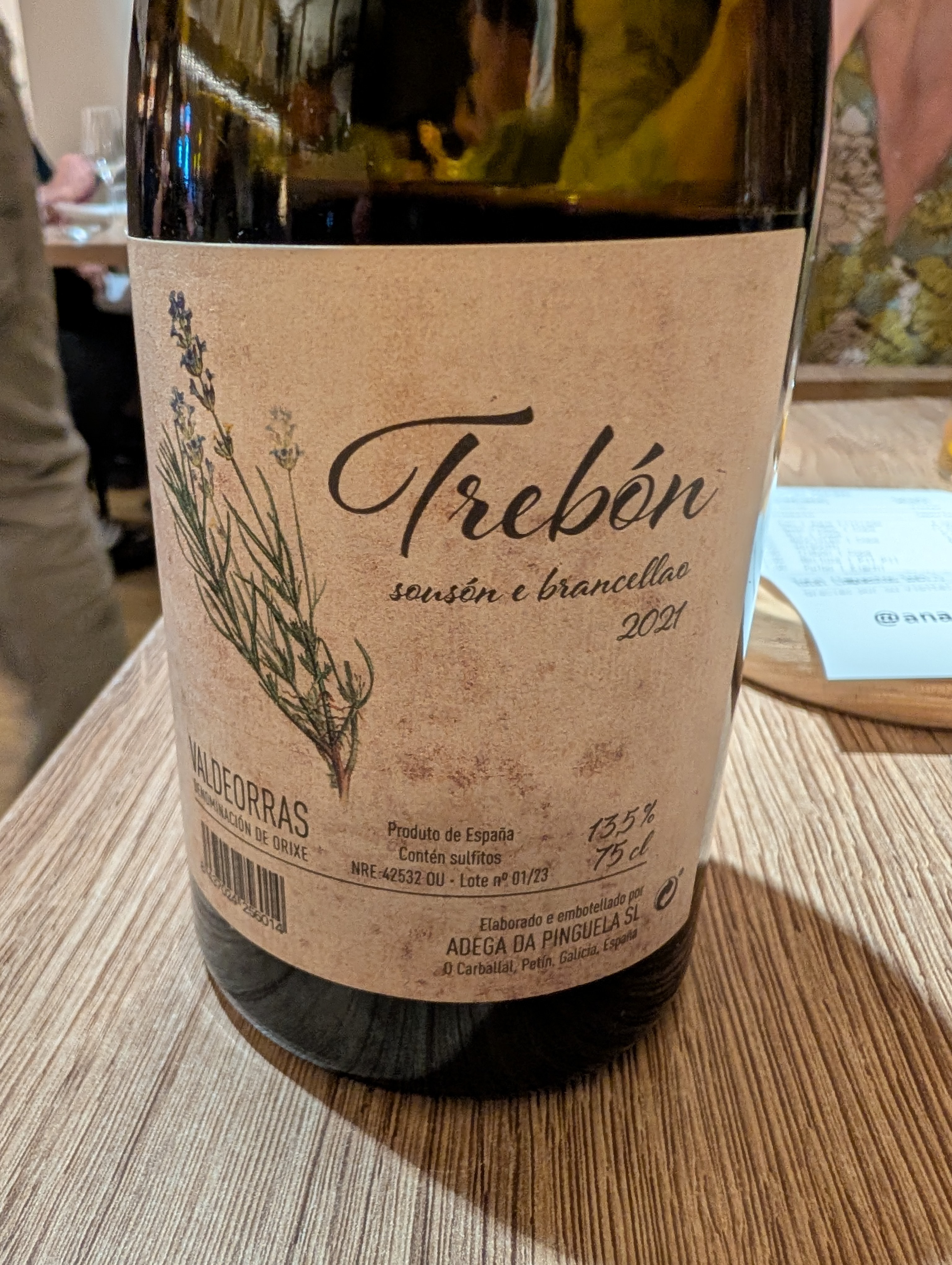 Wine label from Trebón