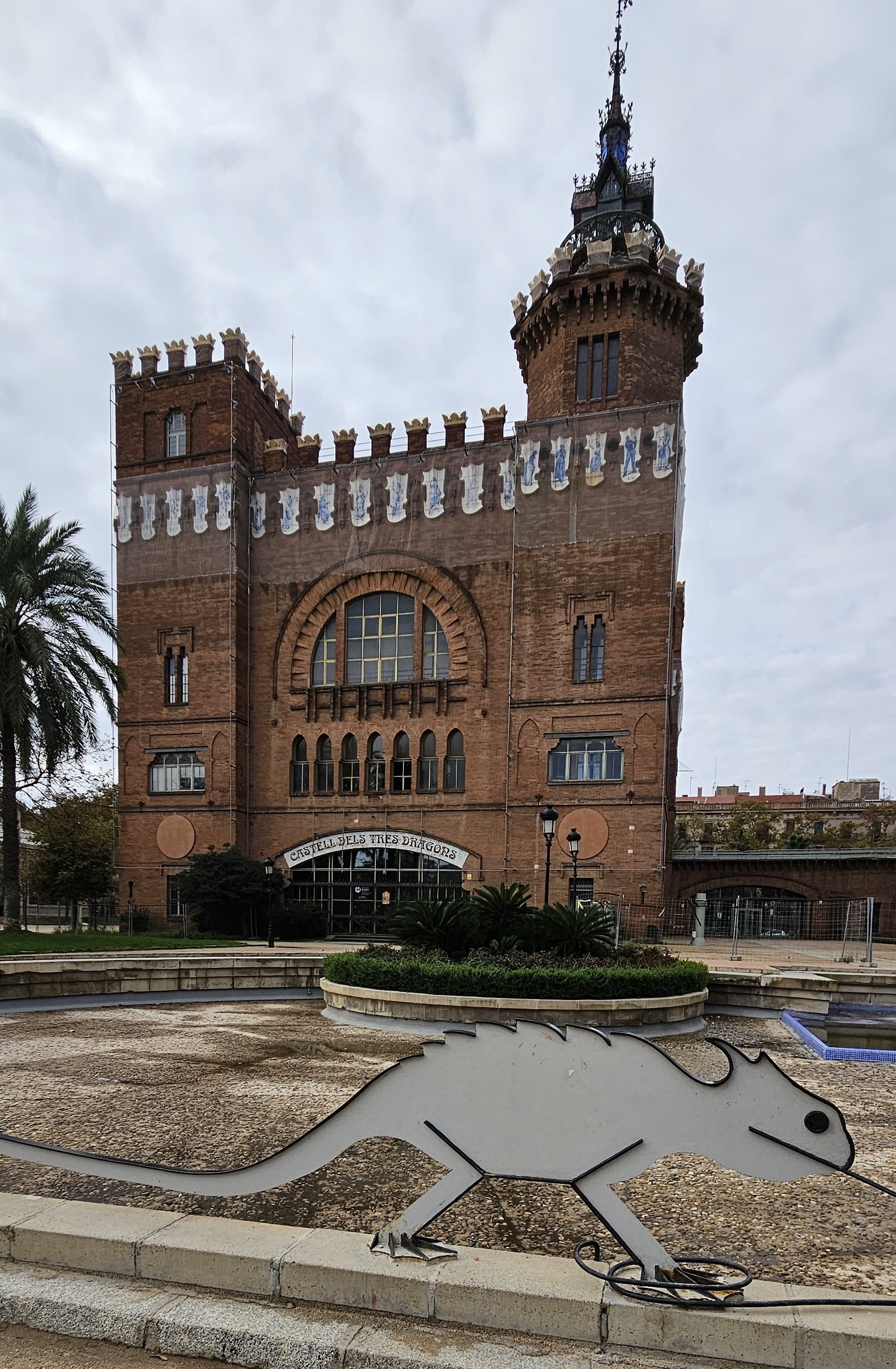 Castell dels Tres Dragons