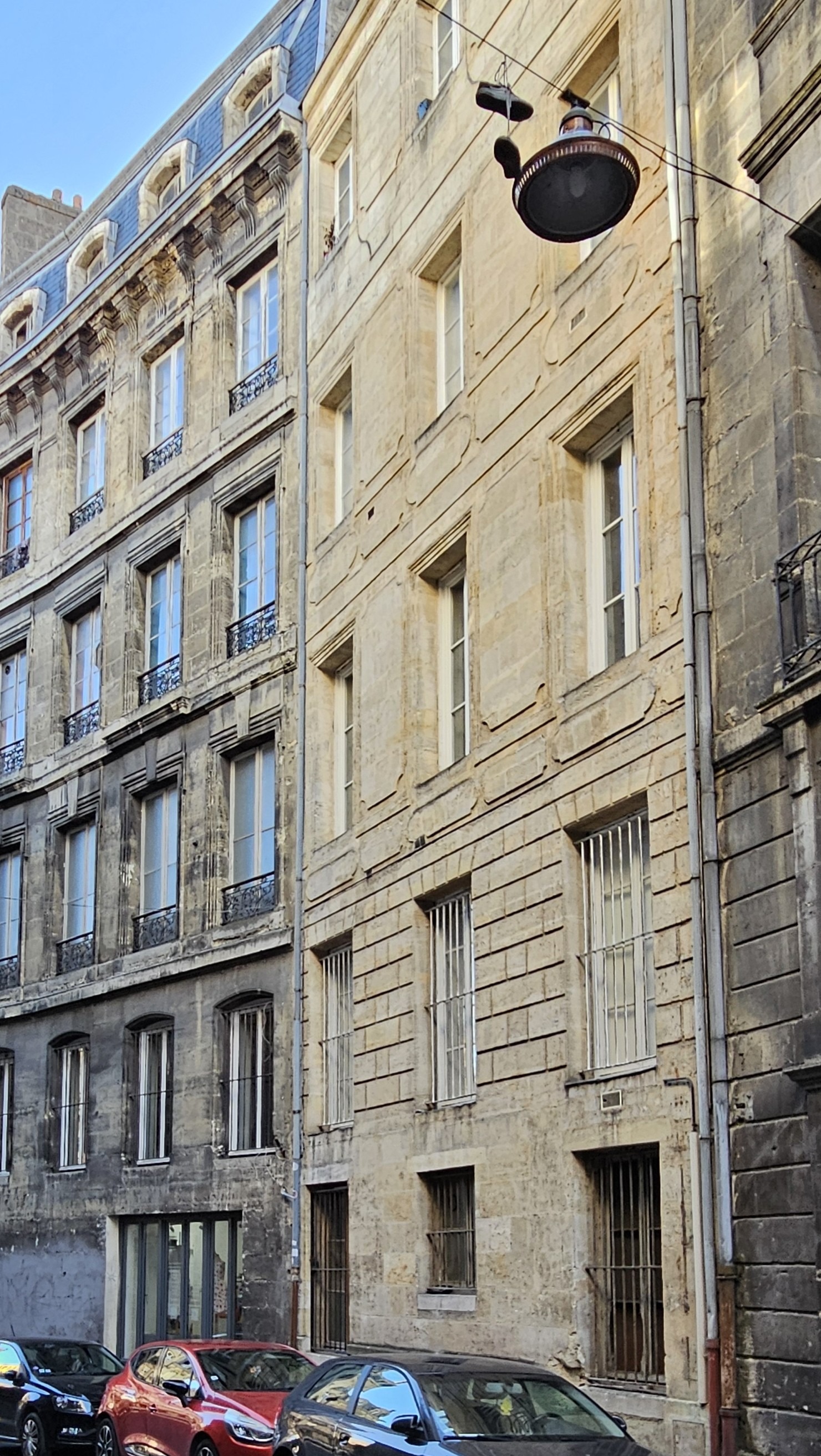 Cleaned versus sooty building