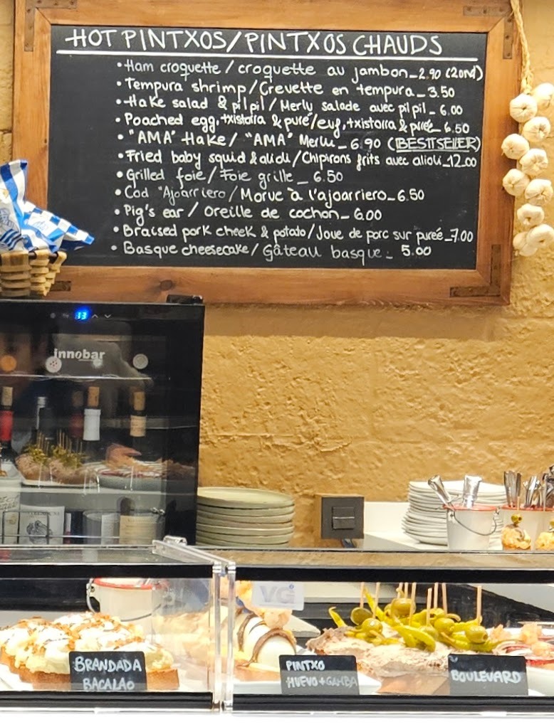 Pinxtos menu in English and French