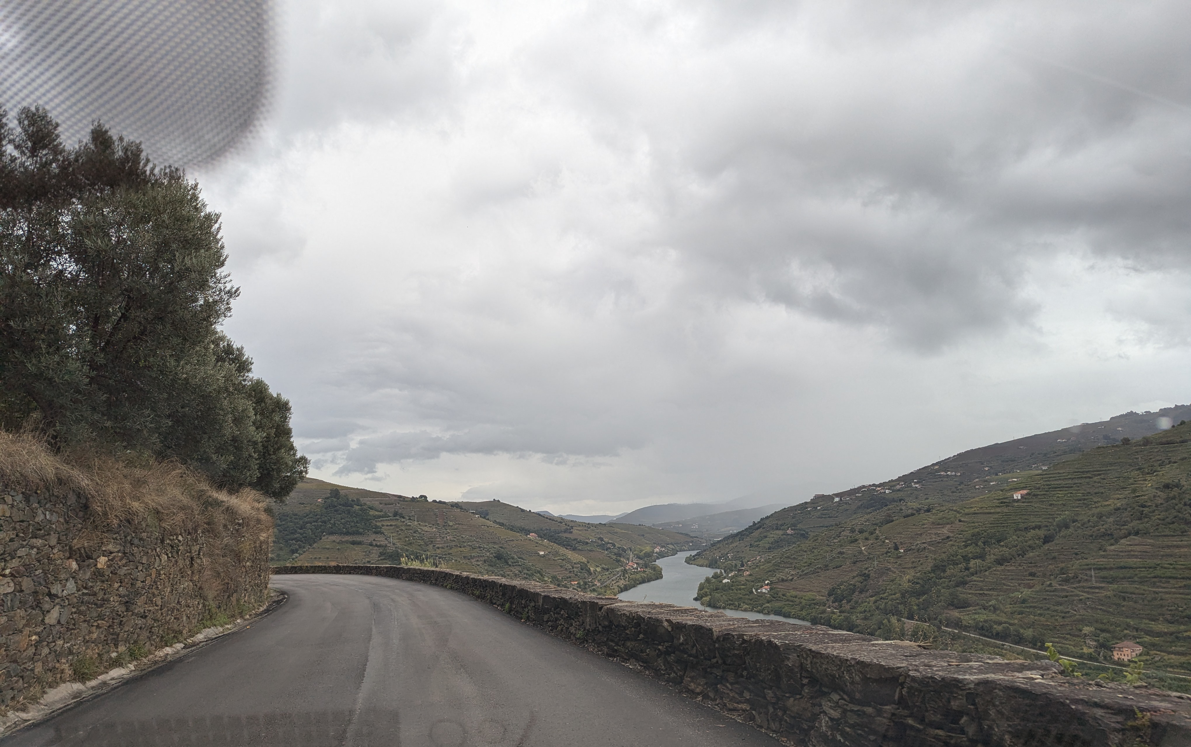 The drive up the Douro Valley