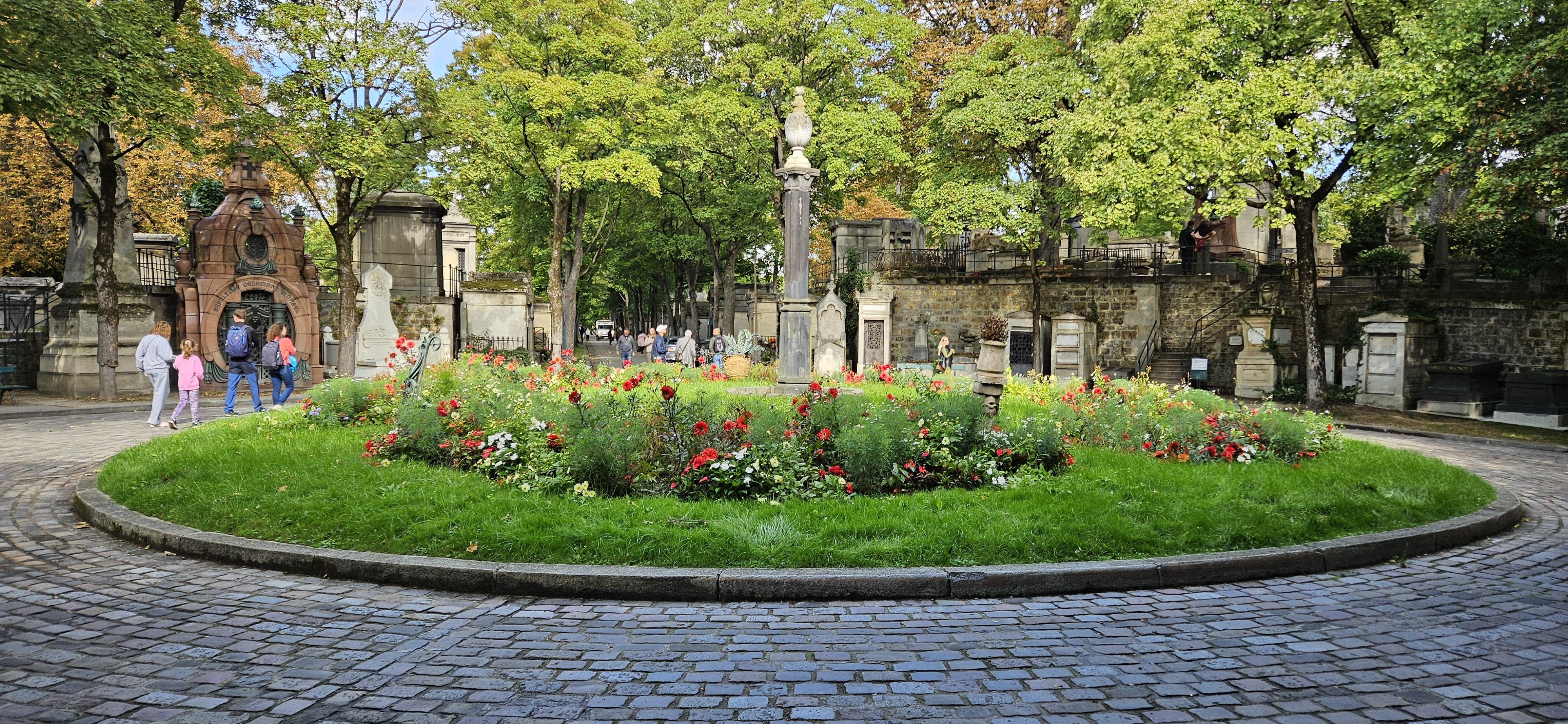 Lovely garden at the Montmartre Cemetery