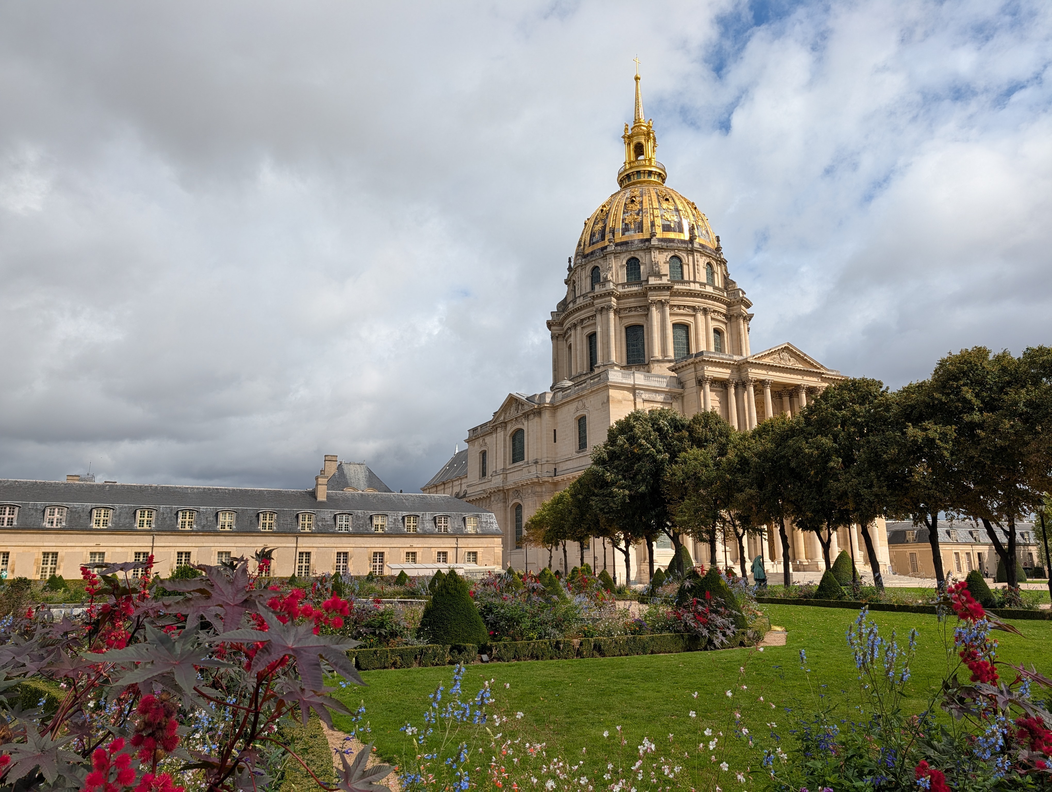Church of the Dome from the grounds of Hôtel des Invalides