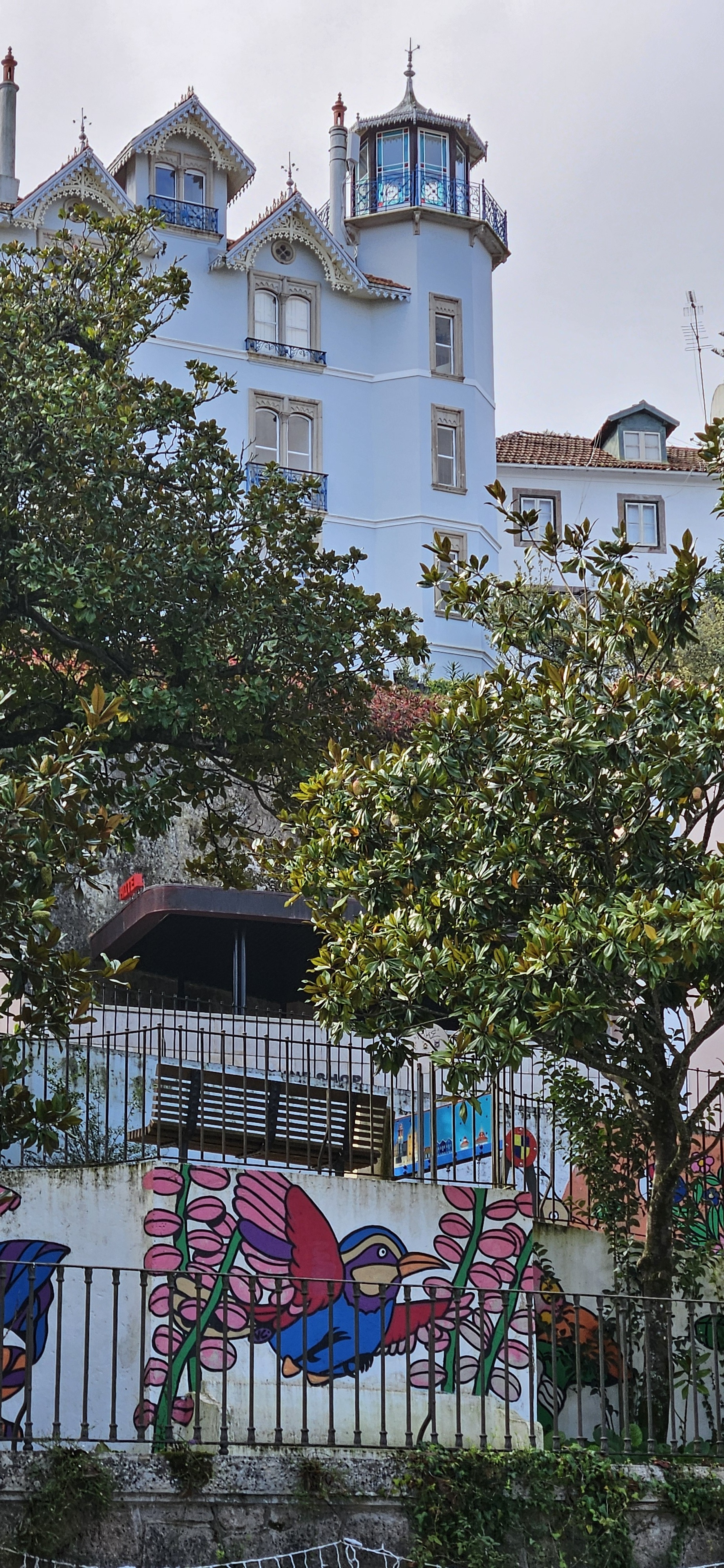 Street art and historical building, Sintra