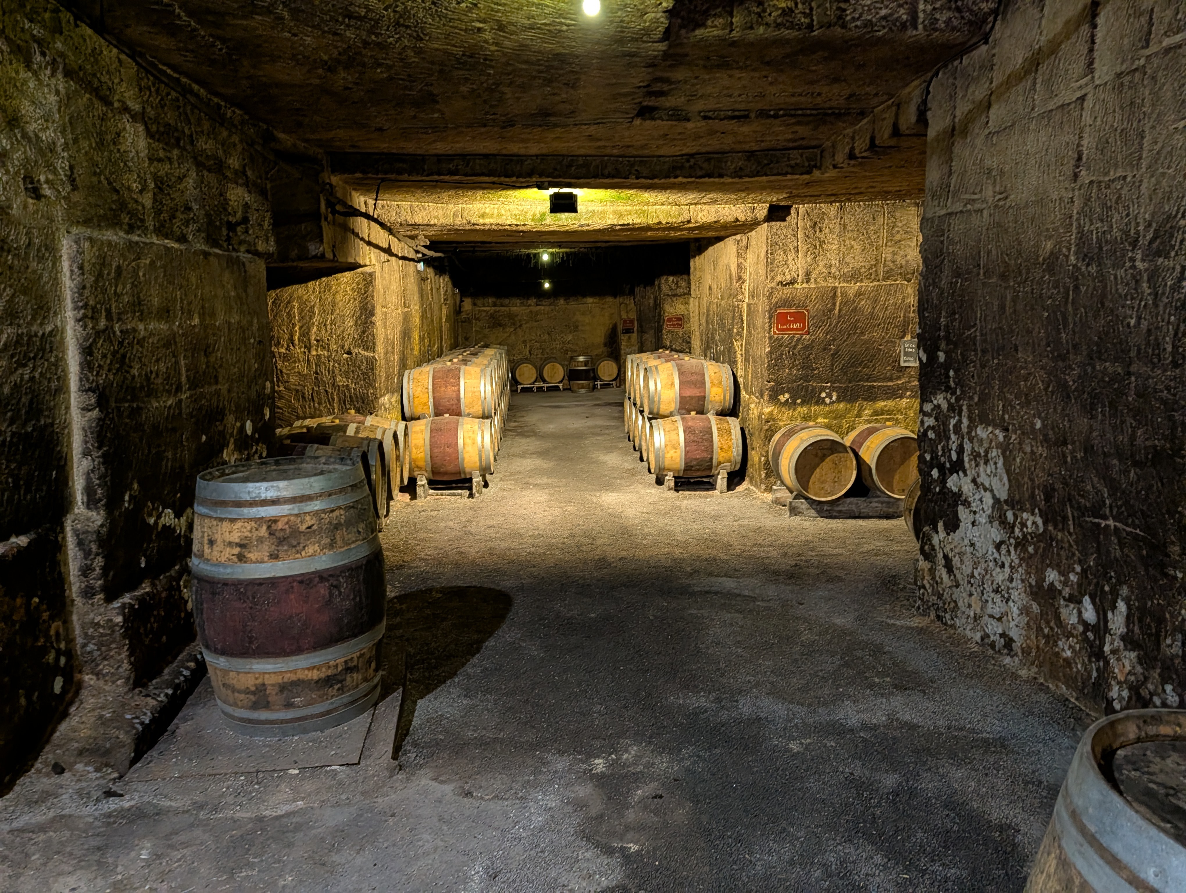 Wine storage in underground stone space
