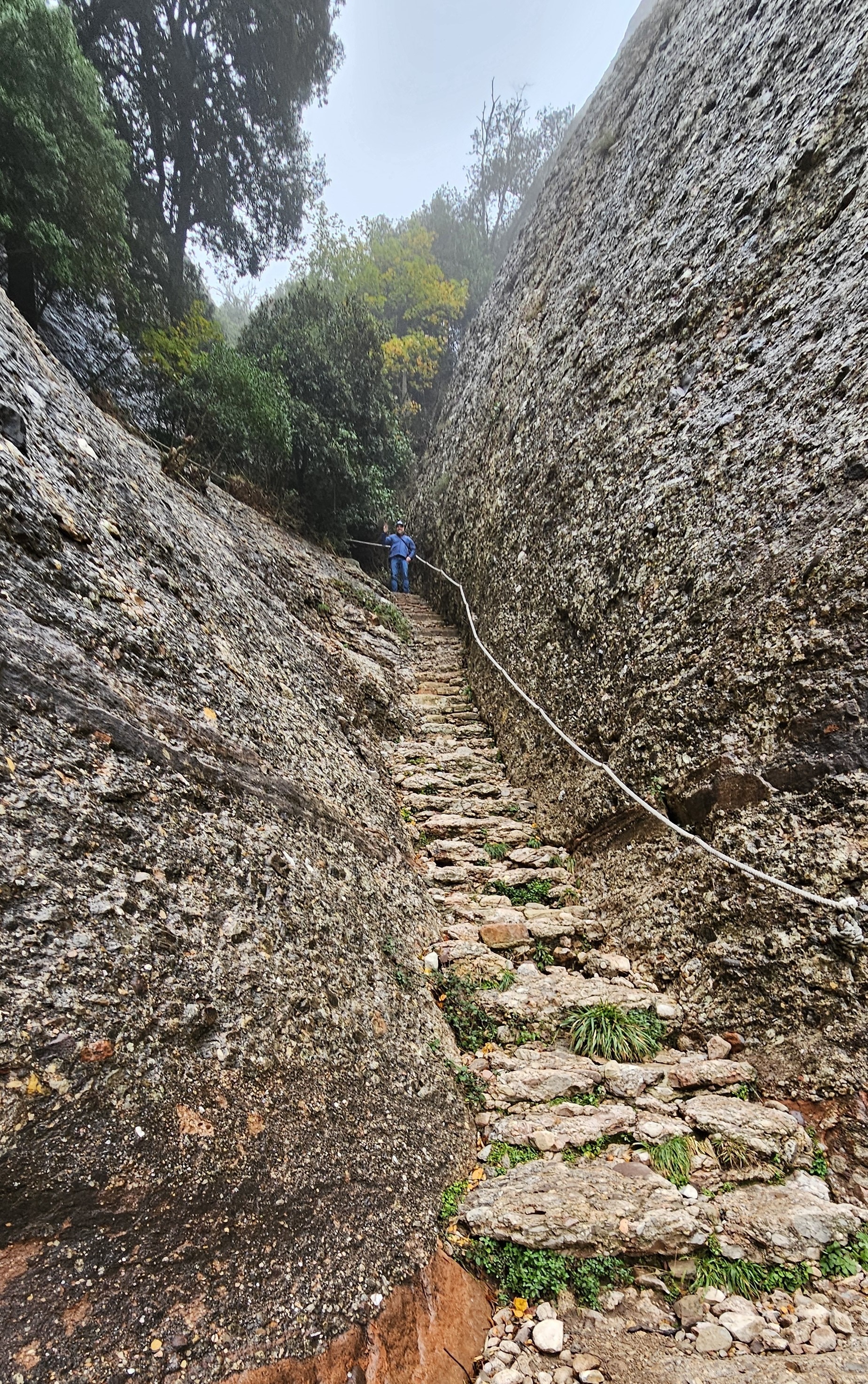 Dicey hiking to old caves and dwellings