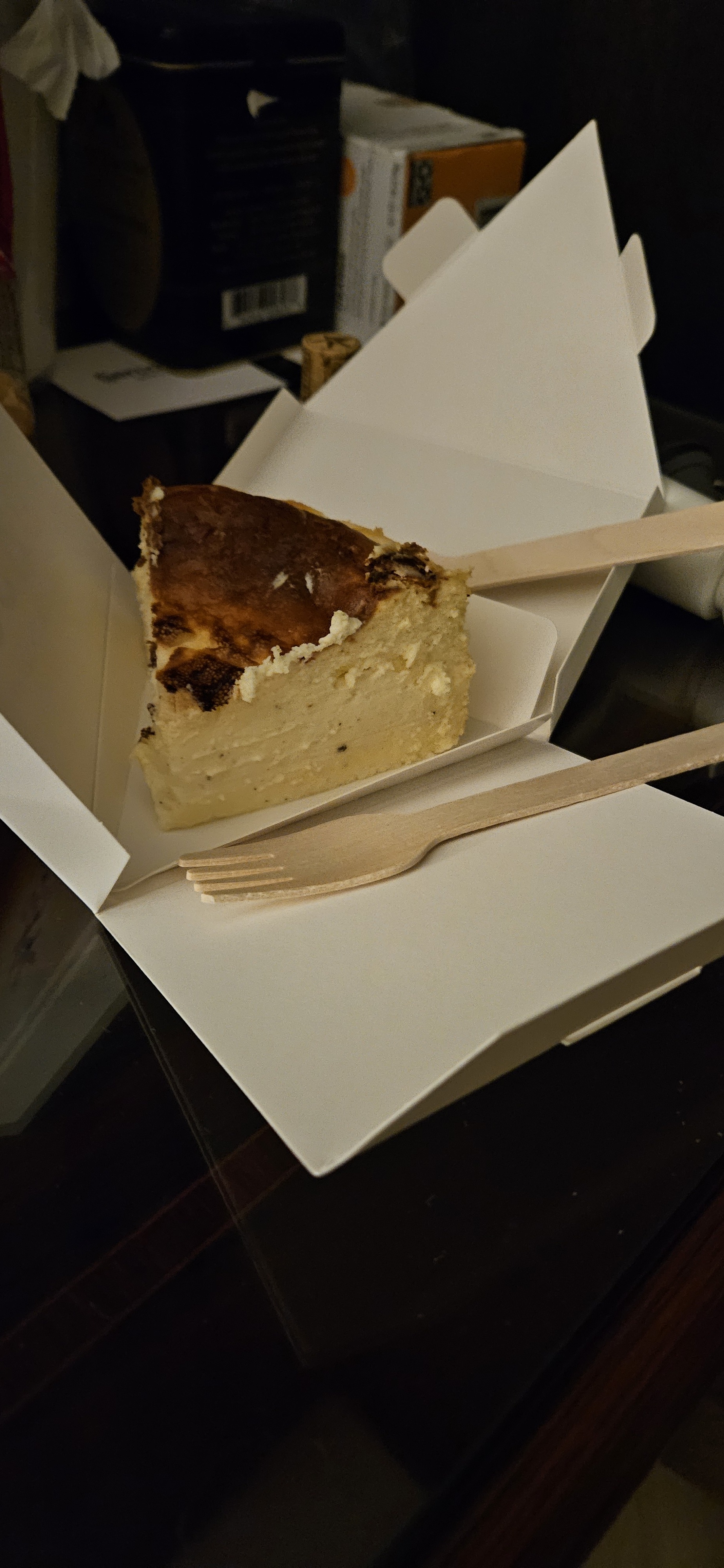 Basque cheesecake