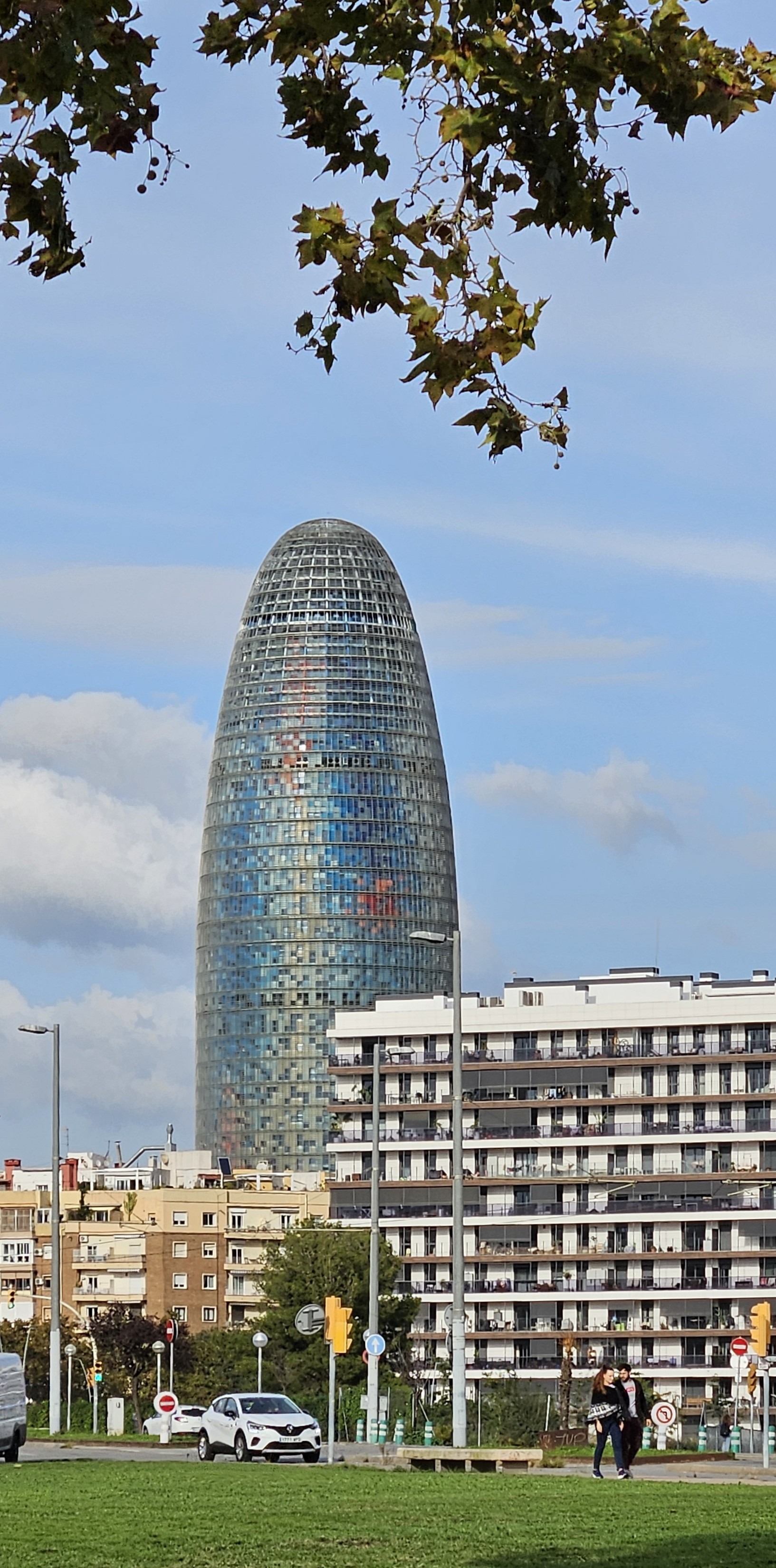 Torre Glòries in the distance
