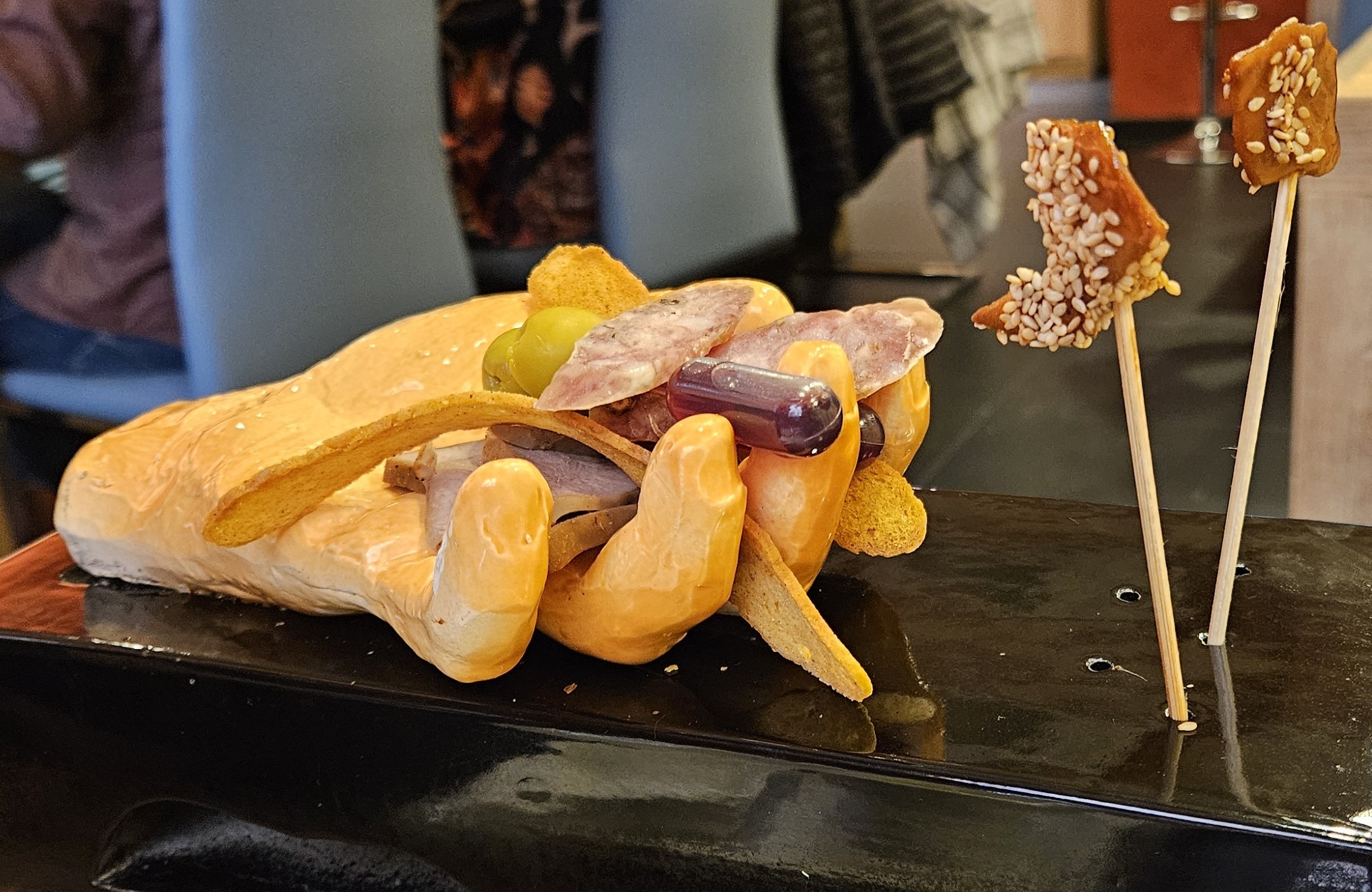 Clever introductory bites presentation at Brots