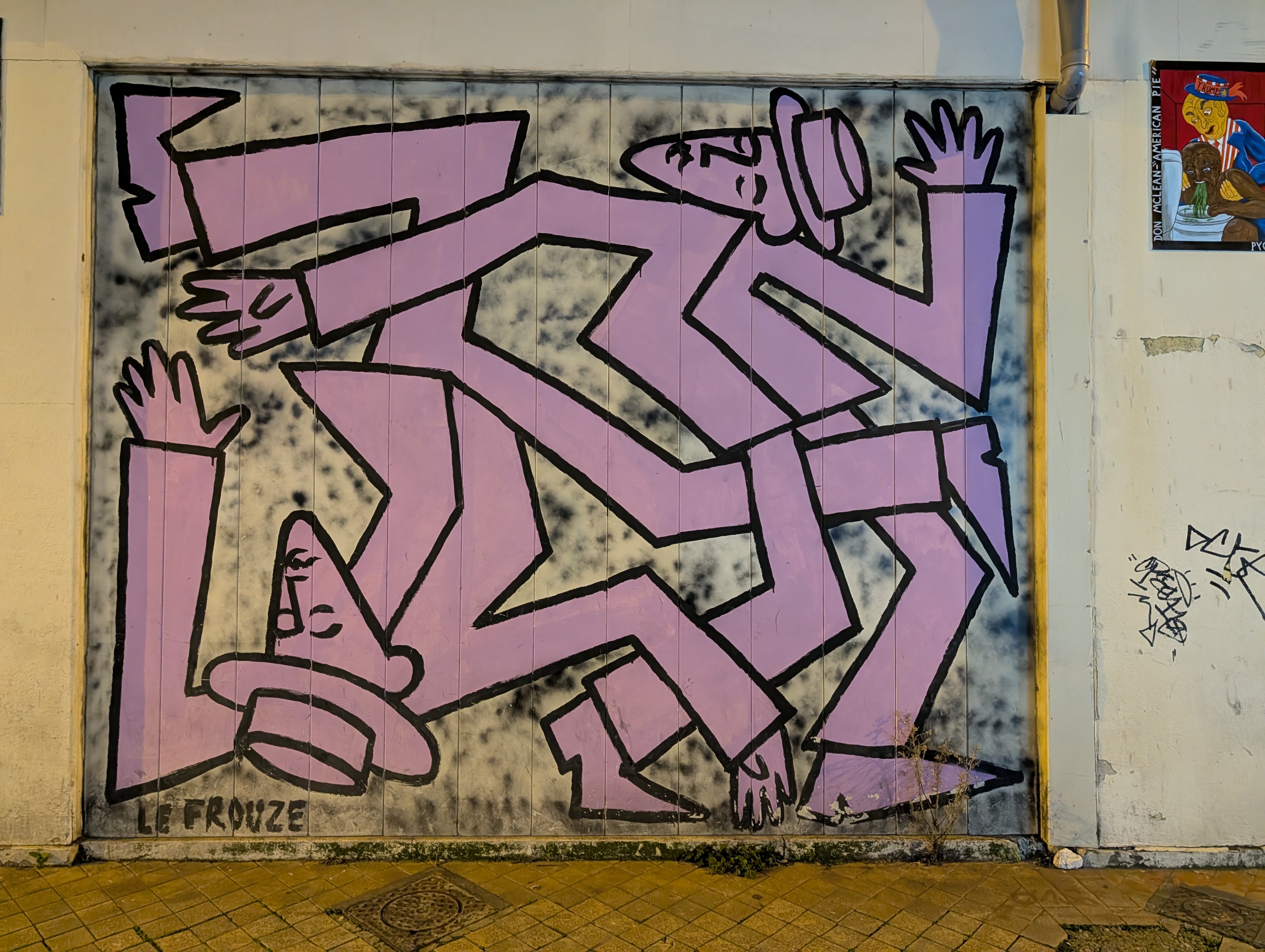 Stylized people street art, Bordeaux