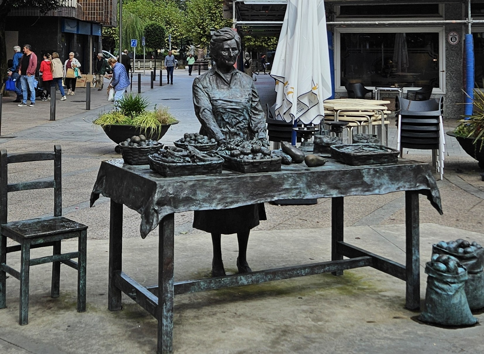 Guernica Market lady sculpture