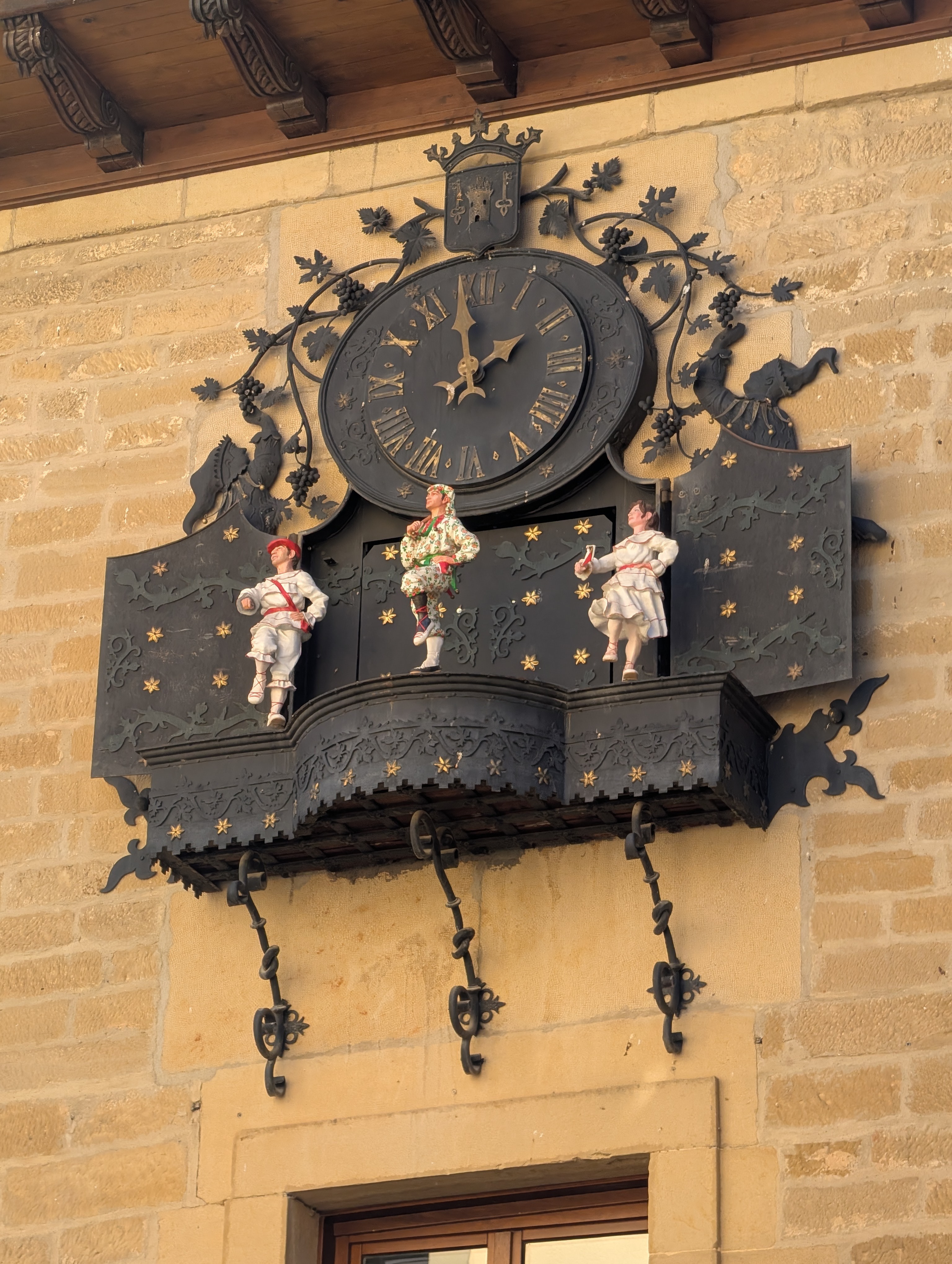 Animated wall clock in Laguardia